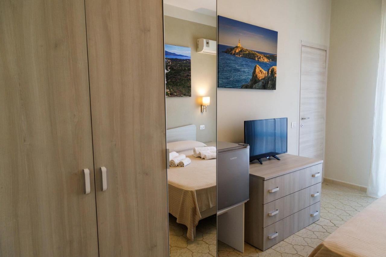 Casa Tacconi Bed and Breakfast Villasimius Eksteriør billede